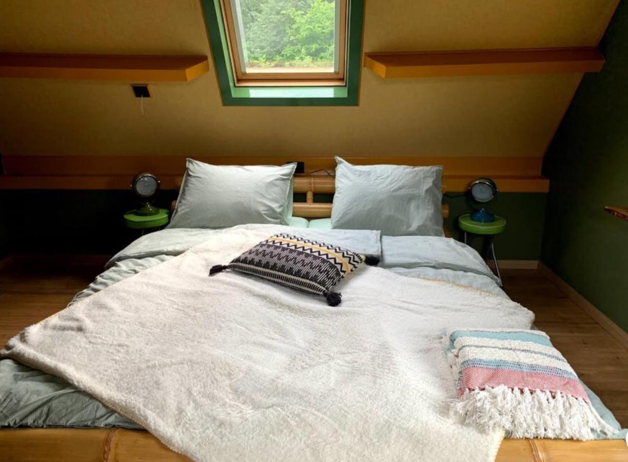 Apartmán Oeroeboeroe Roderesch Exteriér fotografie